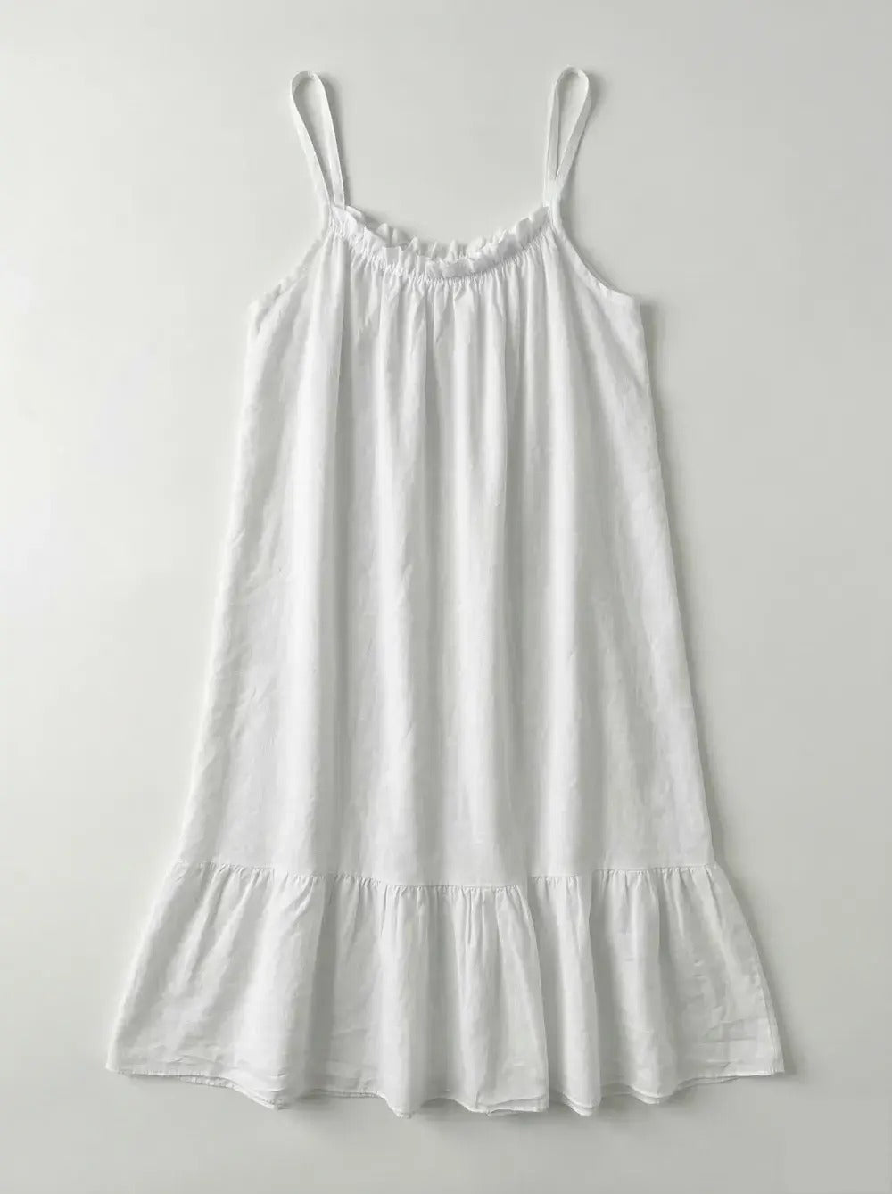 Robe courte à bretelles