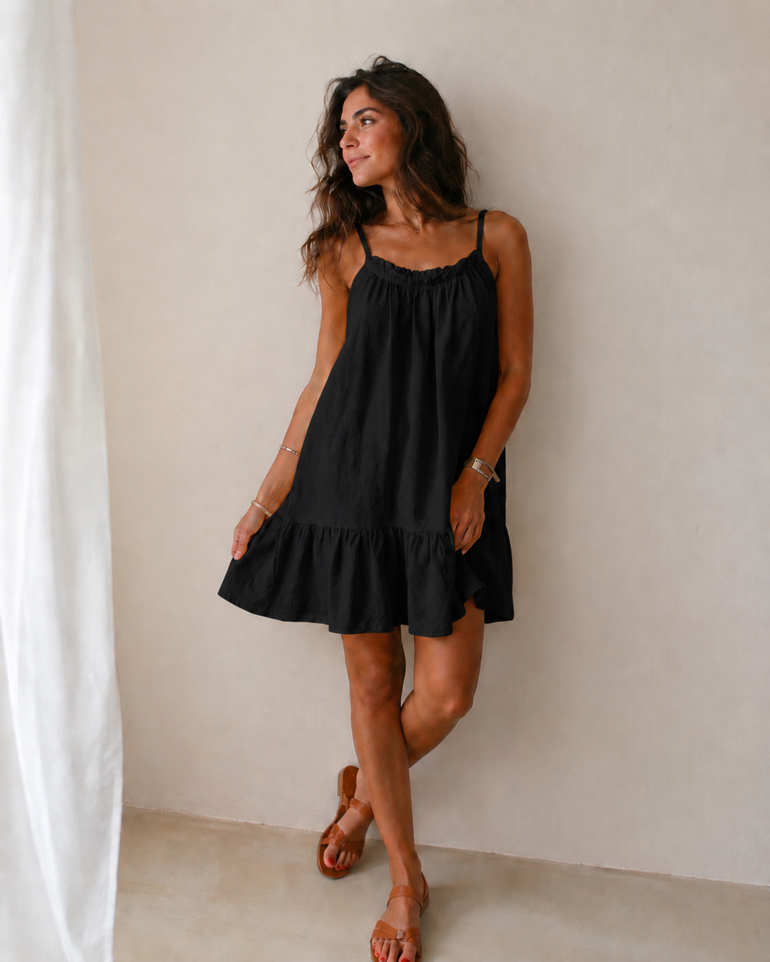 Robe courte à bretelles